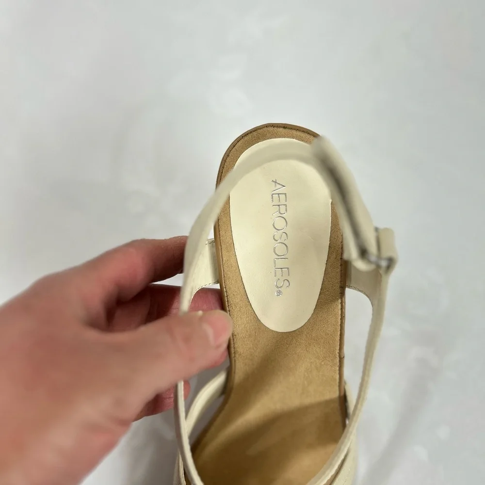 Elegant Cream Women's Sandals